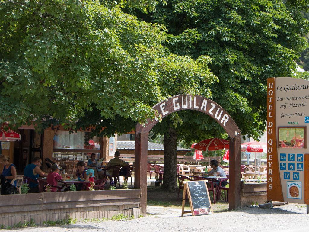 Le Guilazur Hotel Chateau-Ville-Vieille Exterior photo